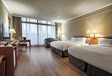 Deluxe Quadruple Room