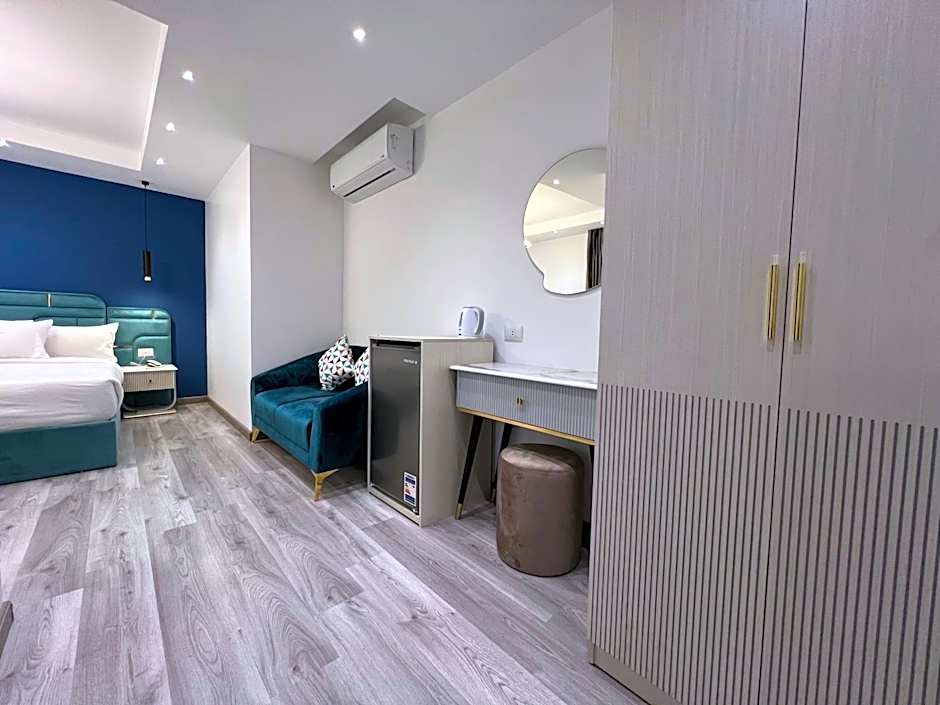 Onyx Pyramids Boutique Hotel