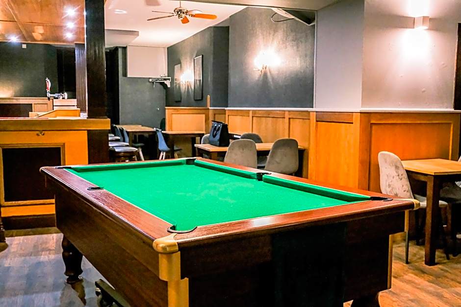 The Hillside Hotel & Restaurant