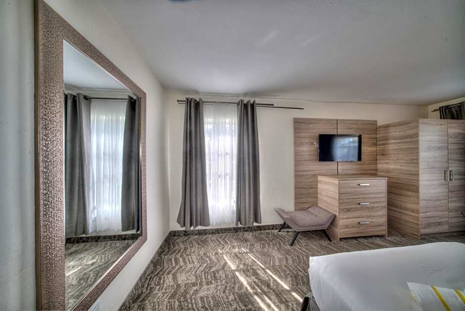 Riverside by the Beach Apartments