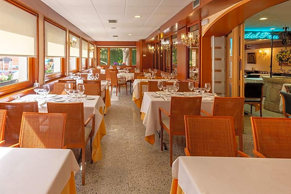 Hospedium Hotel Restaurant Trav