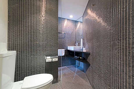 Kira Kira Suites by H2 Life