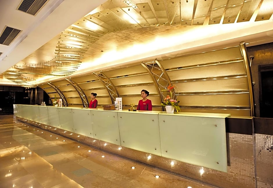 Howard Johnson Ginwa Plaza Hotel