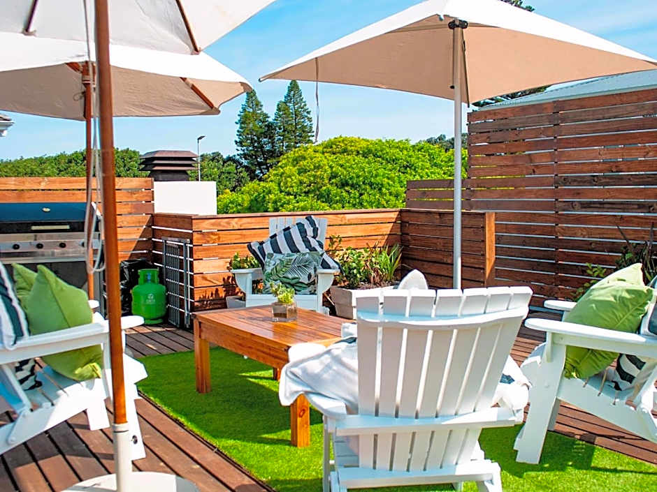 Hermanus Cliff Path Lodge - No Load-shedding