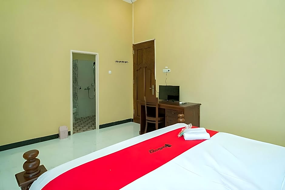 RedDoorz Syariah near RSUD Kota Malang