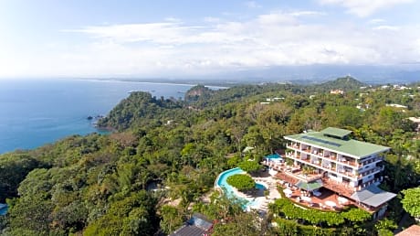 La Mariposa Hotel