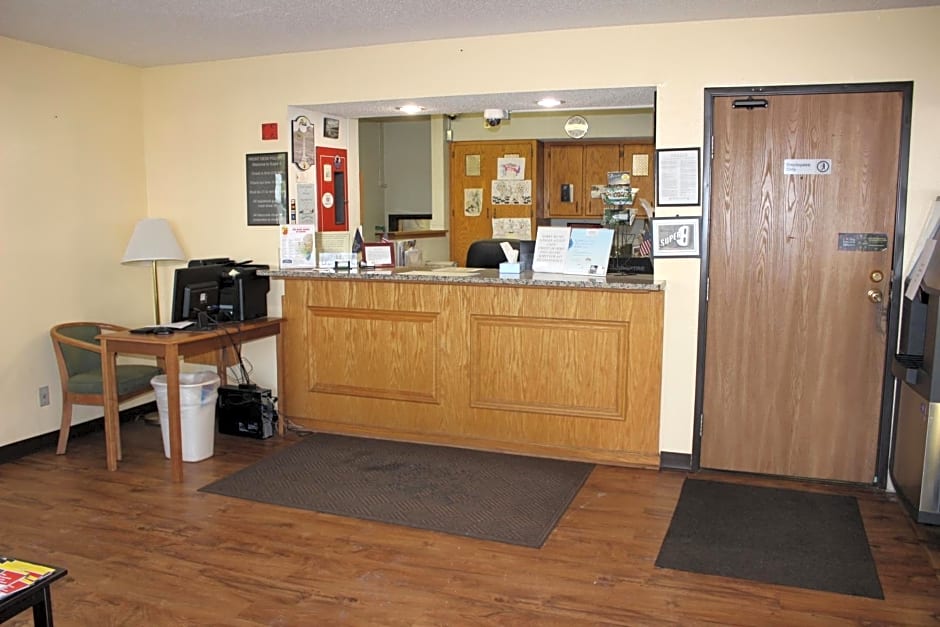 Super 8 by Wyndham East Stroudsburg/Poconos 
