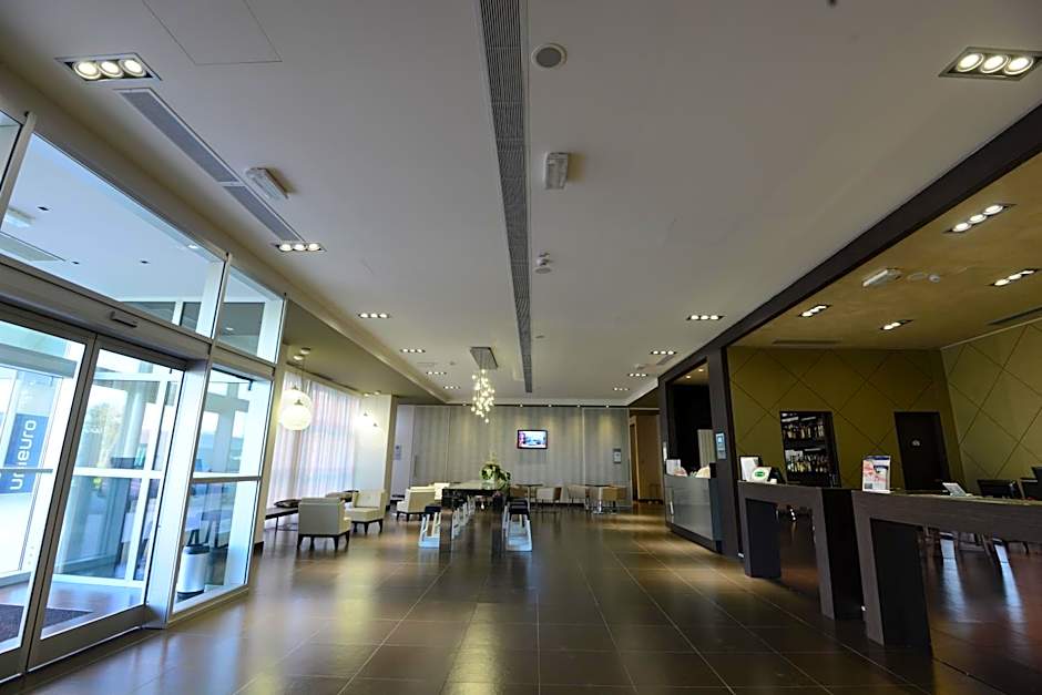 Best Western Premier Chc Airport