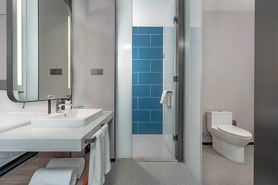 Holiday Inn Express Yinchuan Yuehai By IHG