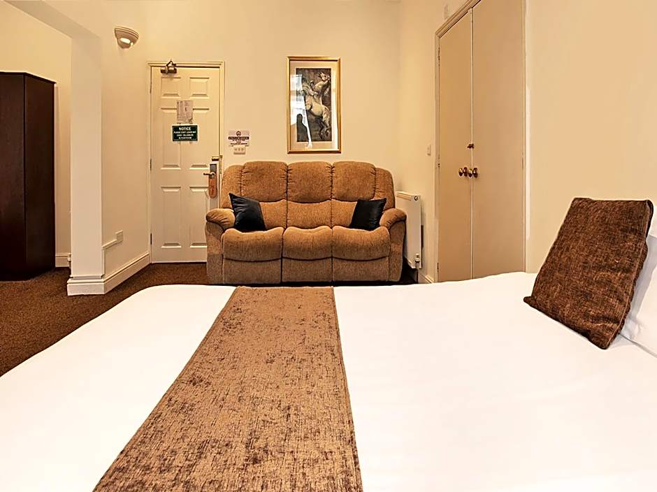 The Waverley Hotel