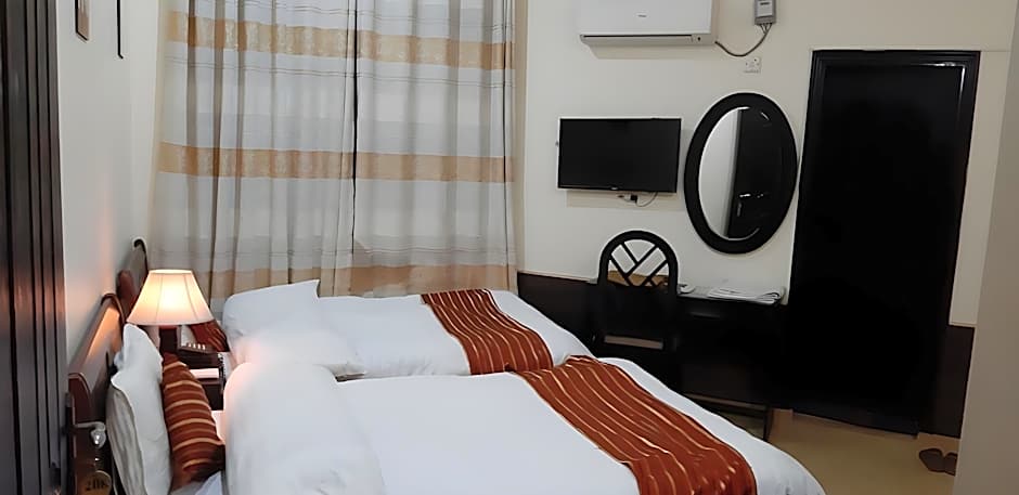 Hotel Executive Lodge