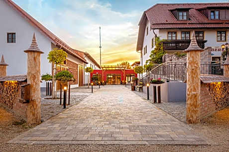 Hotel - Restaurant Eberlwirt