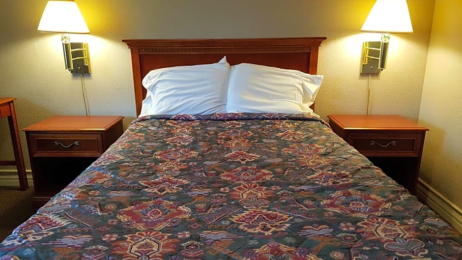 Pacific Motel