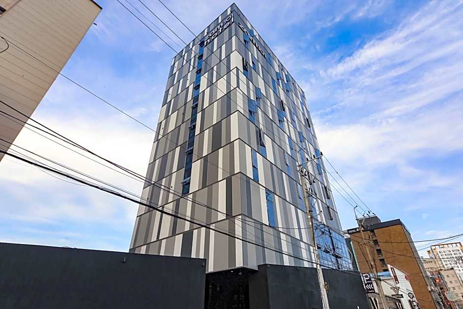 Hotel Zam 101