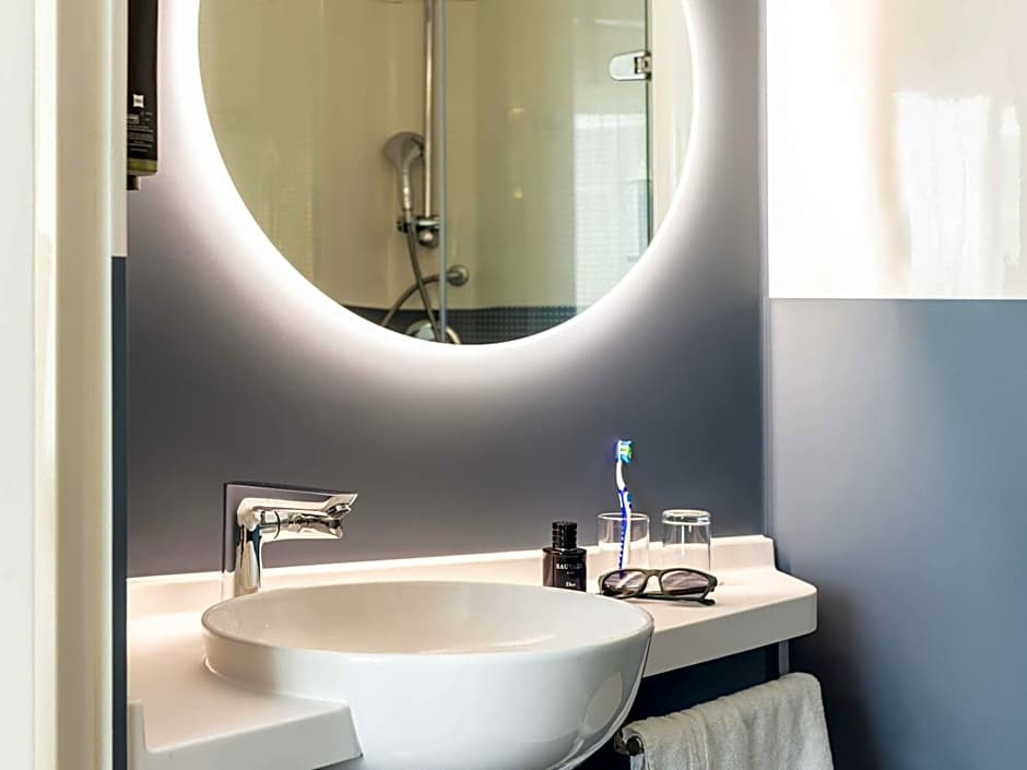 Ibis Bristol Temple Meads Hotel