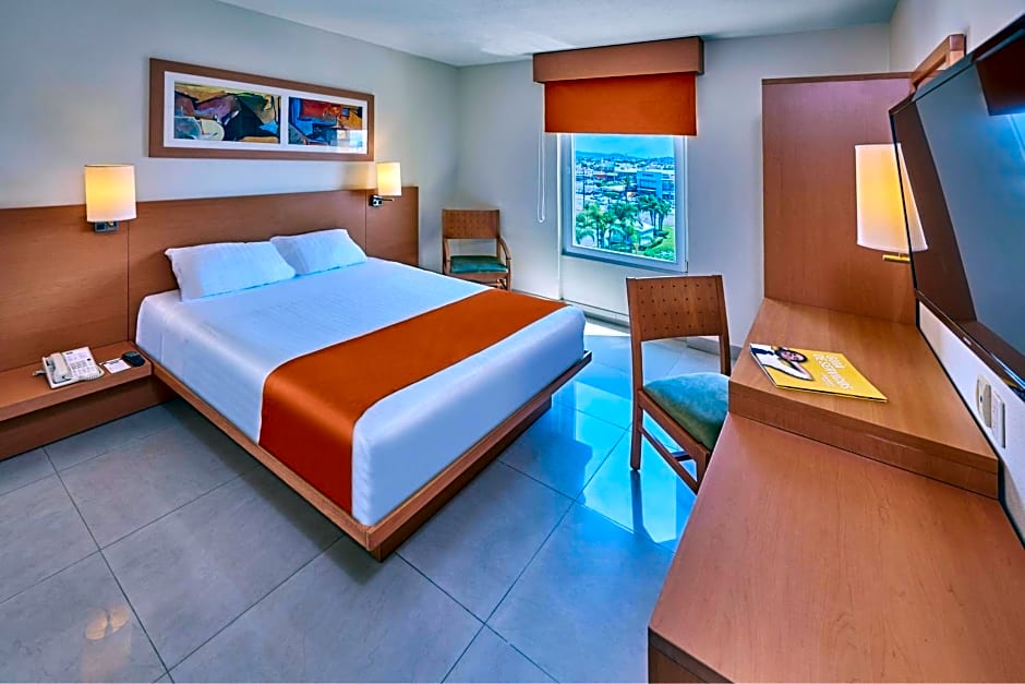 City Express by Marriott Mazatlán