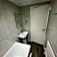 White Rose Hotel & Restaurant - Leeds