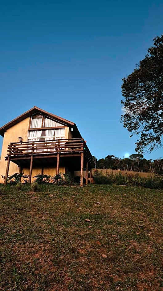 Chalé Vilarejo - Vila Monte Cunha