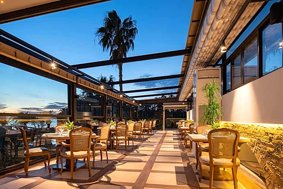 Anthemus Sea Beach Hotel and Spa