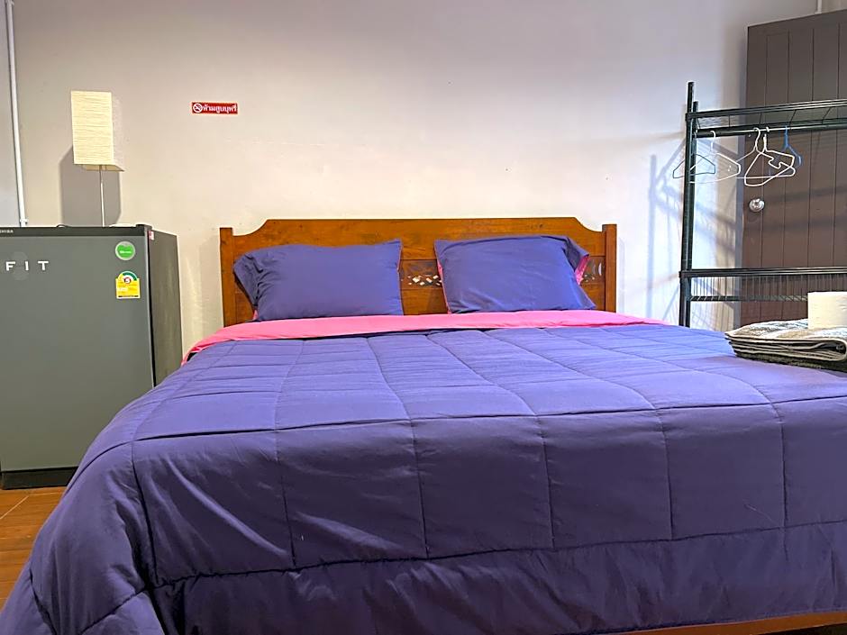 SMILE HOME GUESTHOUSE