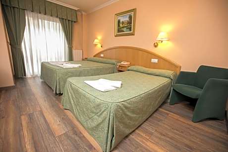 Triple Room with Balcony