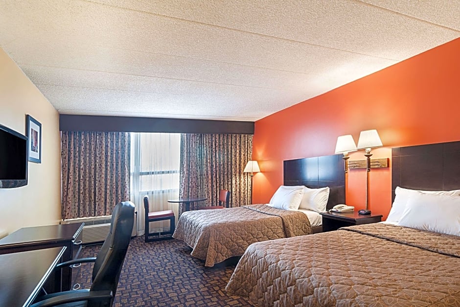 Photo 1 of 6 of 2 Double Beds, Accessible
