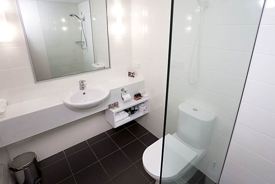 St Ives Motel Apartments