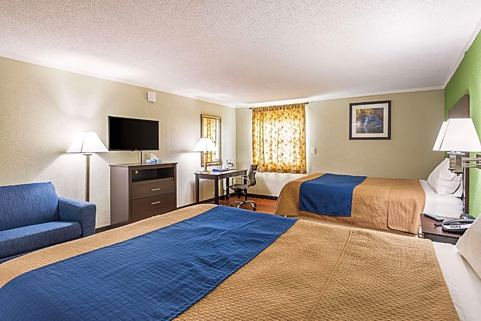 Rodeway Inn & Suites
