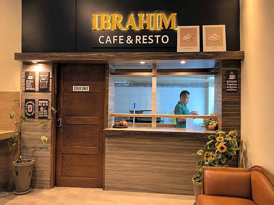 Hotel Syariah Larismanis