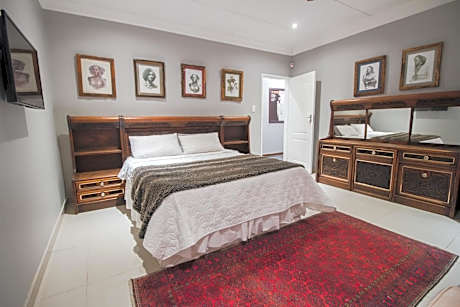 Superior Deluxe Double or Twin Room