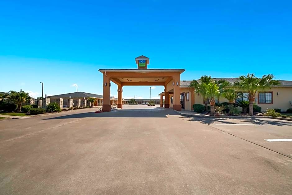 SureStay Hotel by Best Western Falfurrias