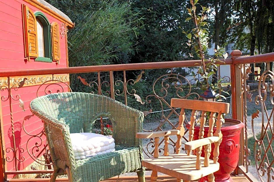 La roulotte "Les Saintes"