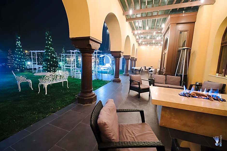 Hotel La Belle Epoque