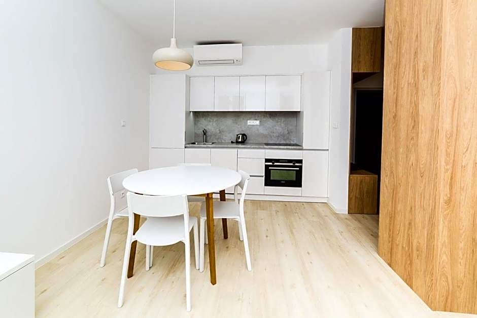 City Castle Apartments Free Parking