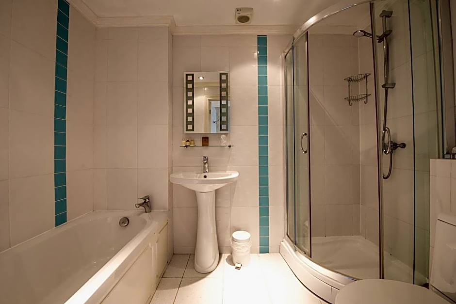 Woodlands Lodge Hotel