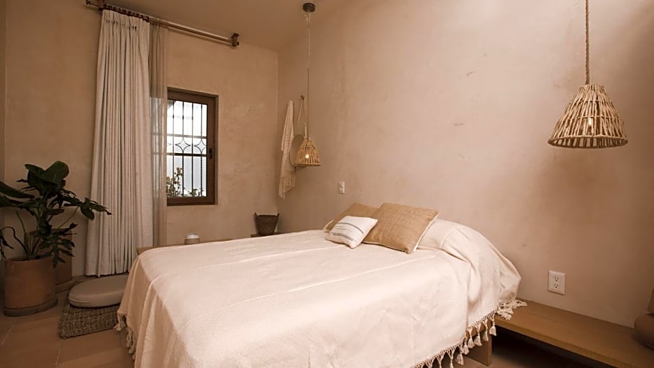Casa Montore by Barrio Mexico
