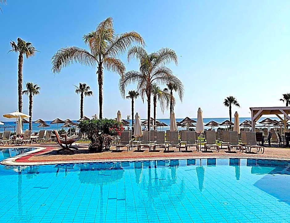 Marlita Beach Hotel Apartments