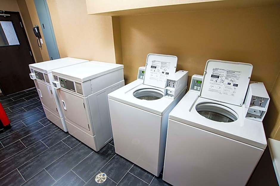 Hampton Inn By Hilton and Suites Regina East Gate