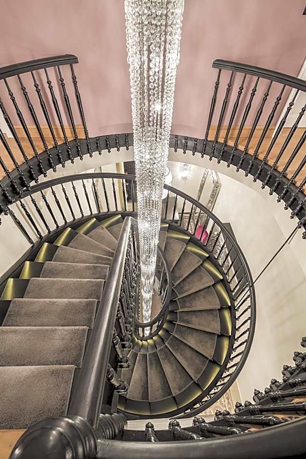 3 Sixty Hotel & Suites