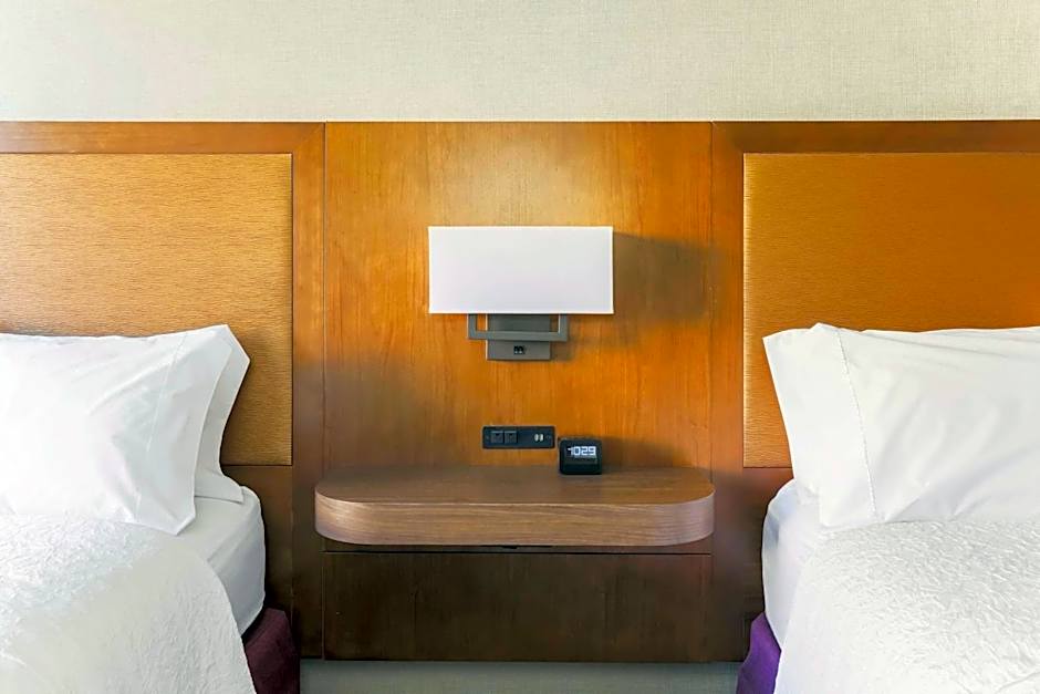 Hampton Inn By Hilton & Suites Windsor Sonoma Wine Country