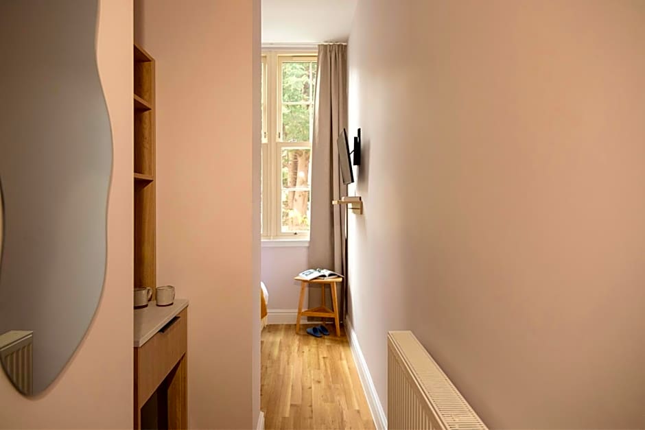 Bob W London Olympia