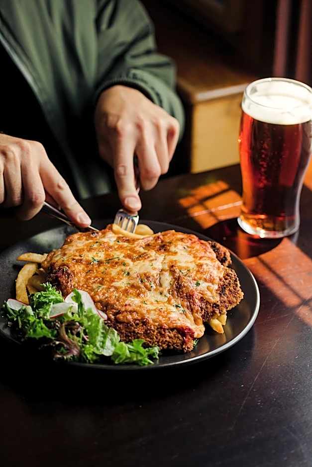 Shipwrights Arms Hotel