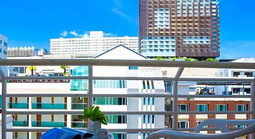 Eastiny Plaza hotel
