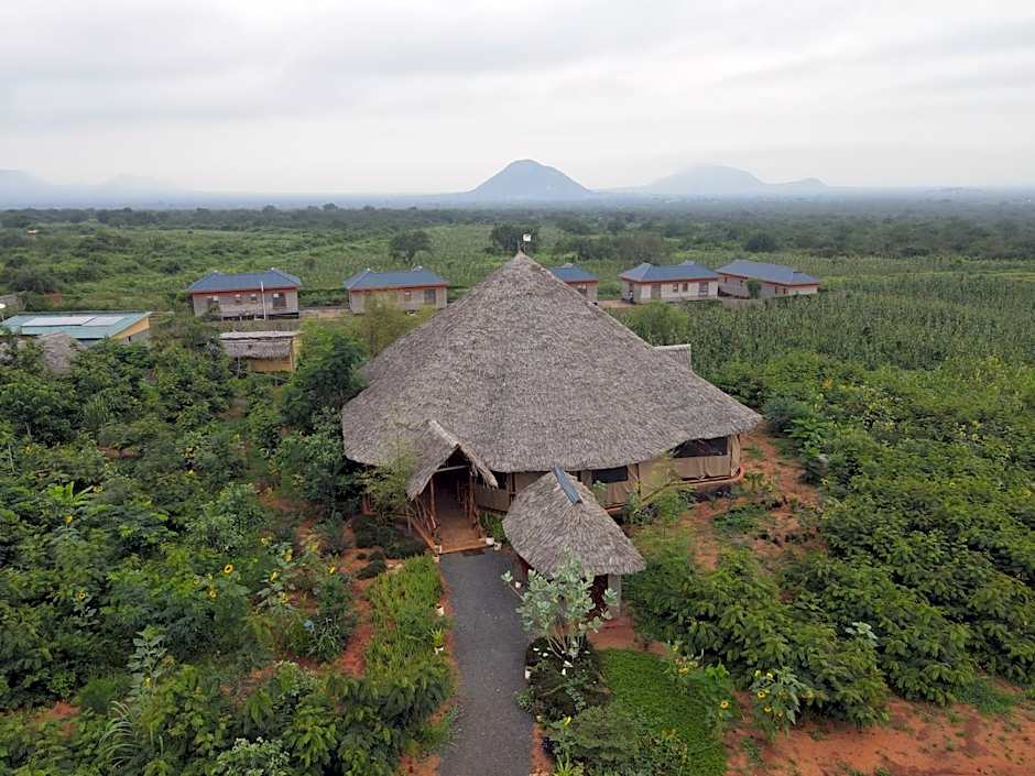 Tausa Tsavo Eco Lodge