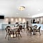 Best Western Navarre Waterfront