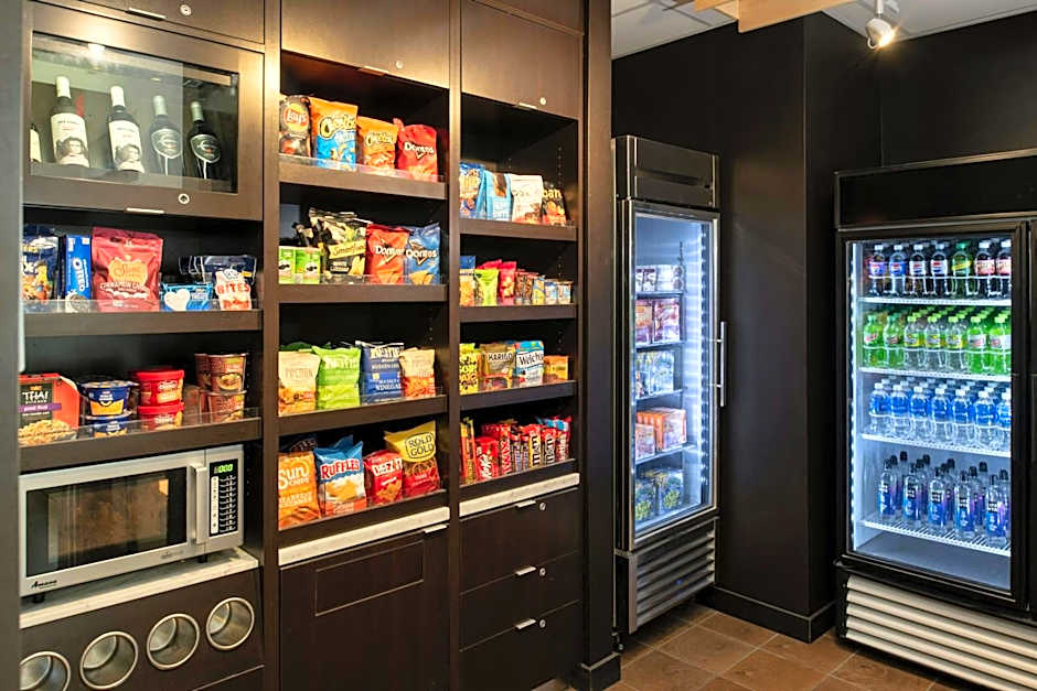 Courtyard by Marriott Houston City Place