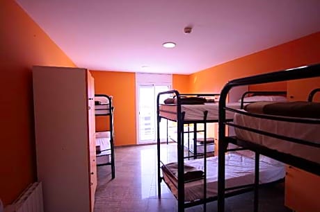 BED IN DORMITORY STANDARD