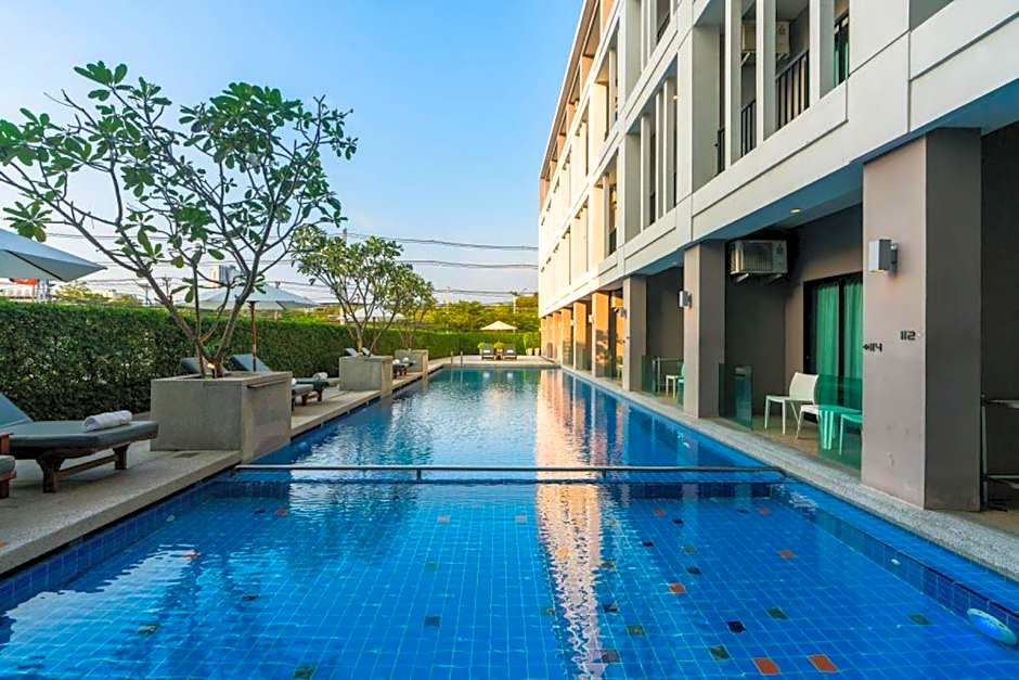 Hotel J Residence (SHA Plus)