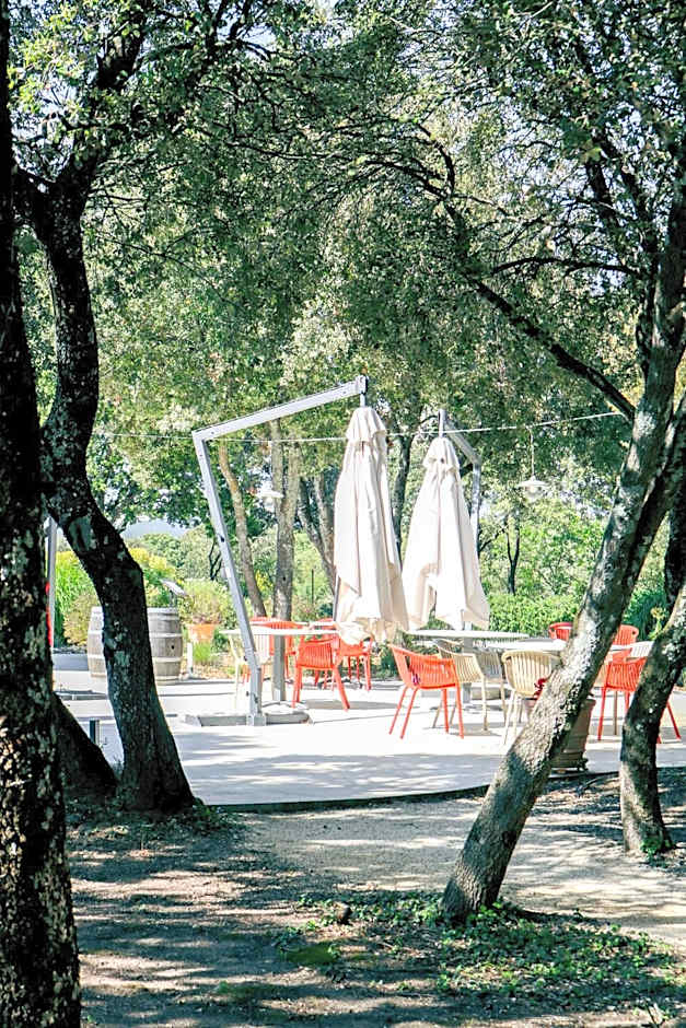Logis Hôtel La Bastide De Grignan & Restaurant "La Chênaie"