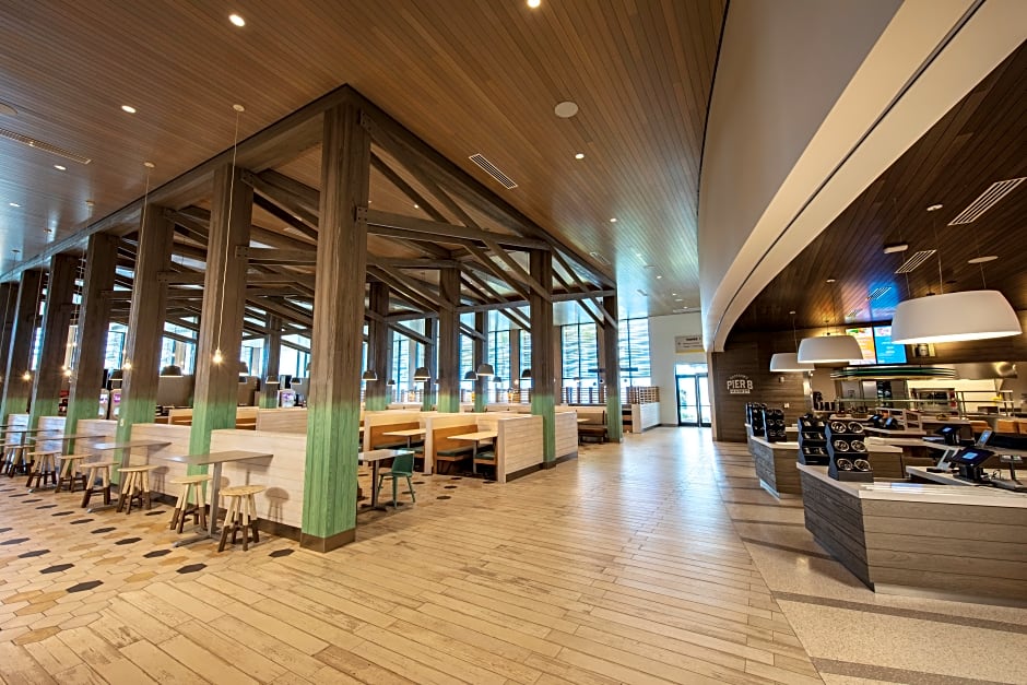 Universal's Endless Summer Resort - Dockside Inn and Suites